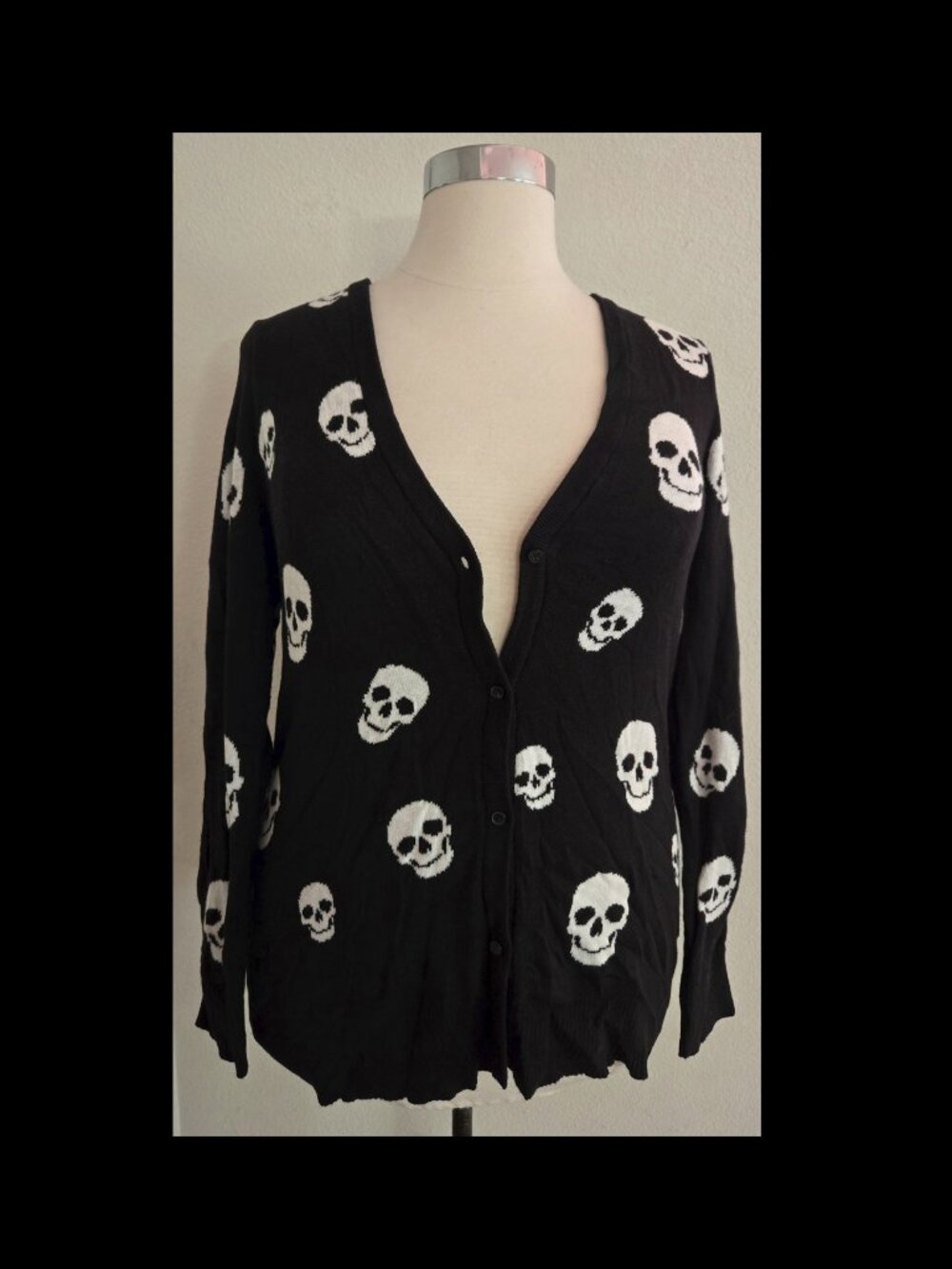 2 2X Torrid Skull button sweater NWT